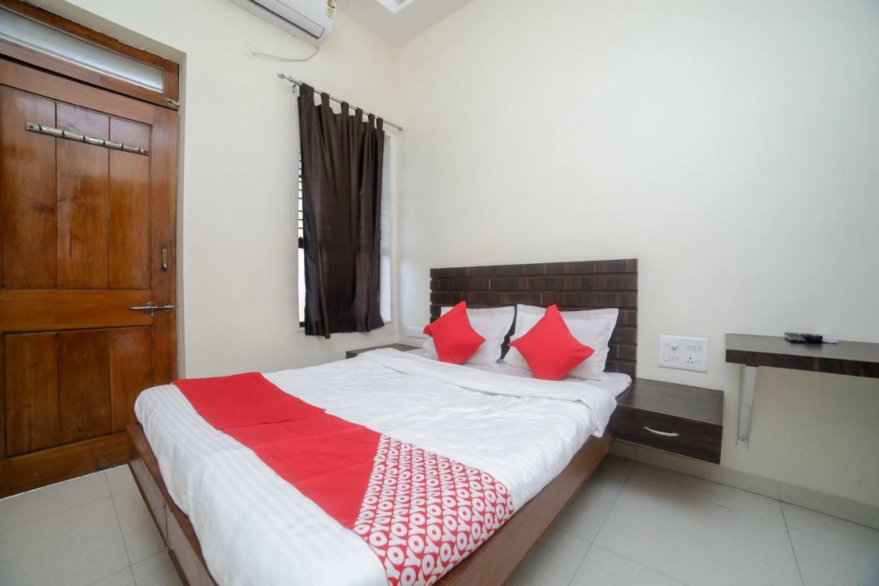 Oyo 46697 Hotel Gopi Nagpur Extérieur photo