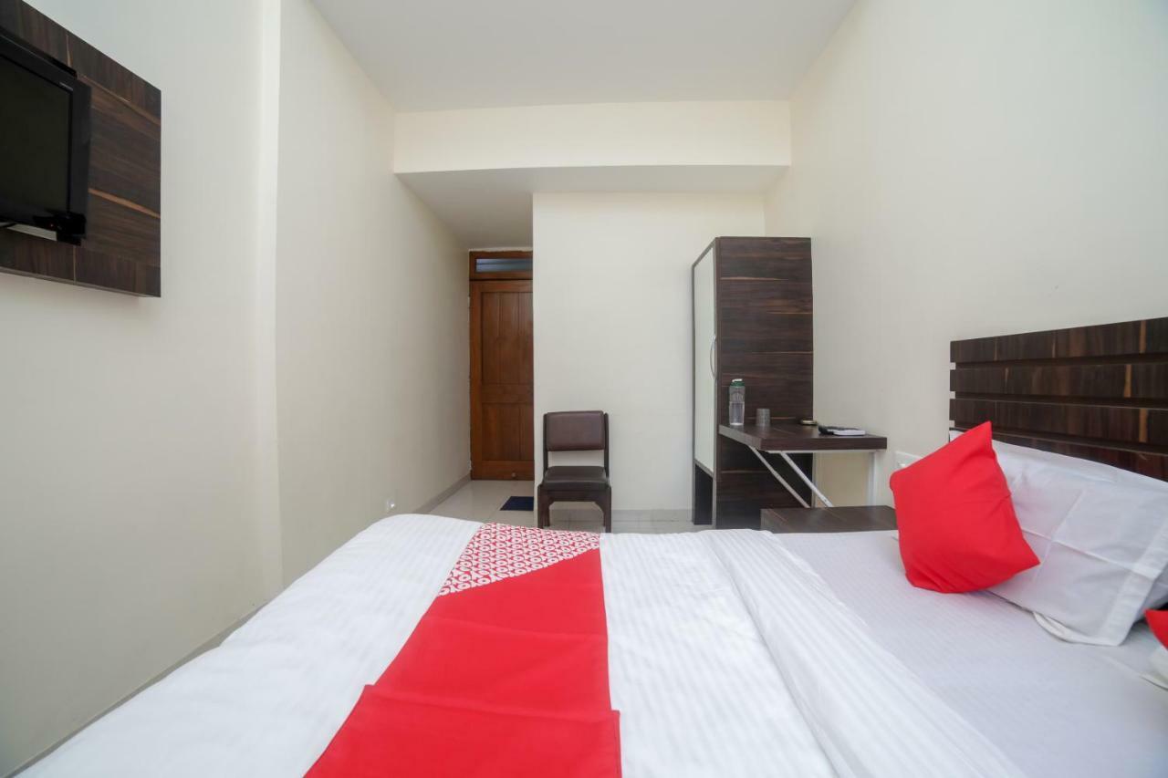 Oyo 46697 Hotel Gopi Nagpur Extérieur photo