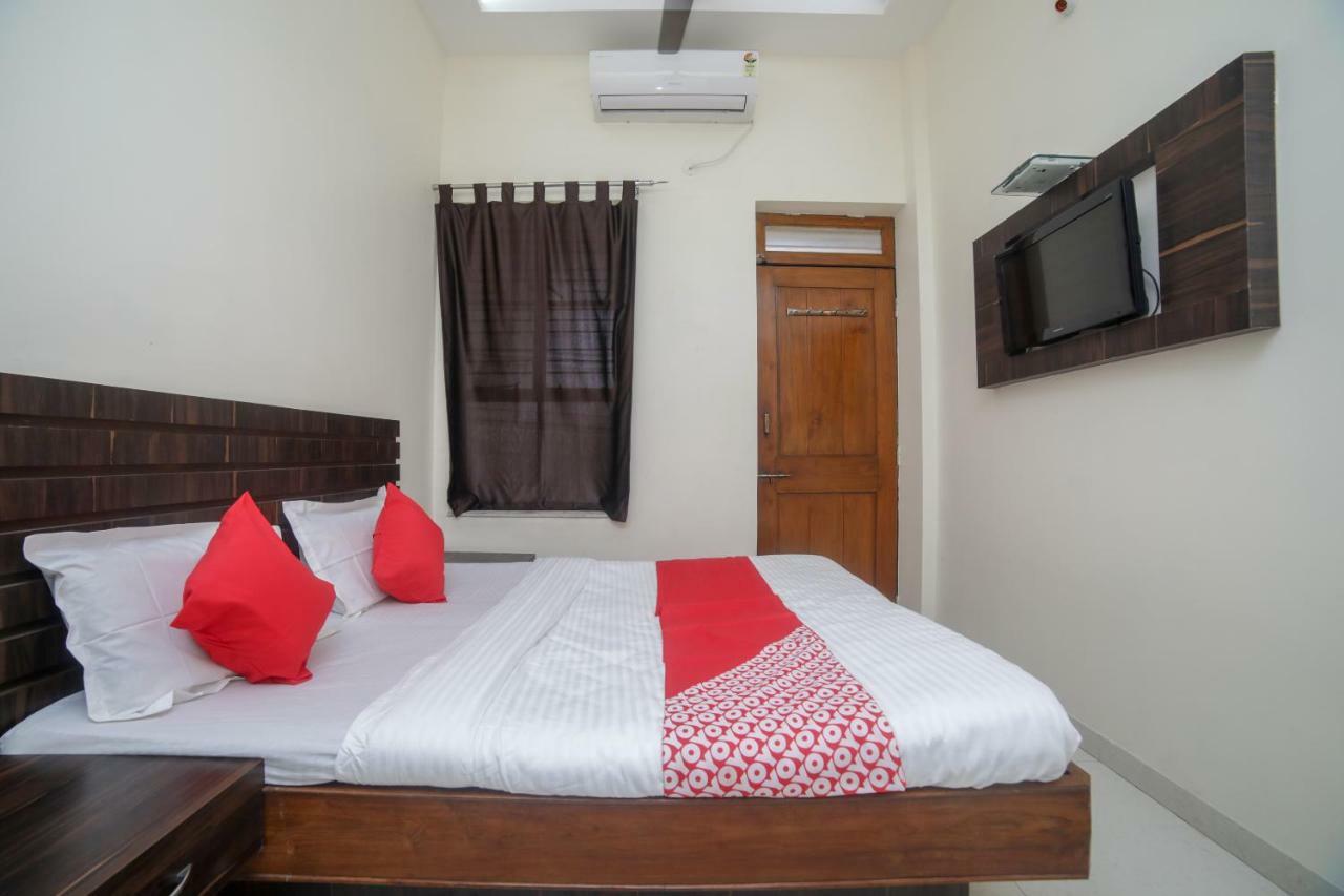 Oyo 46697 Hotel Gopi Nagpur Extérieur photo
