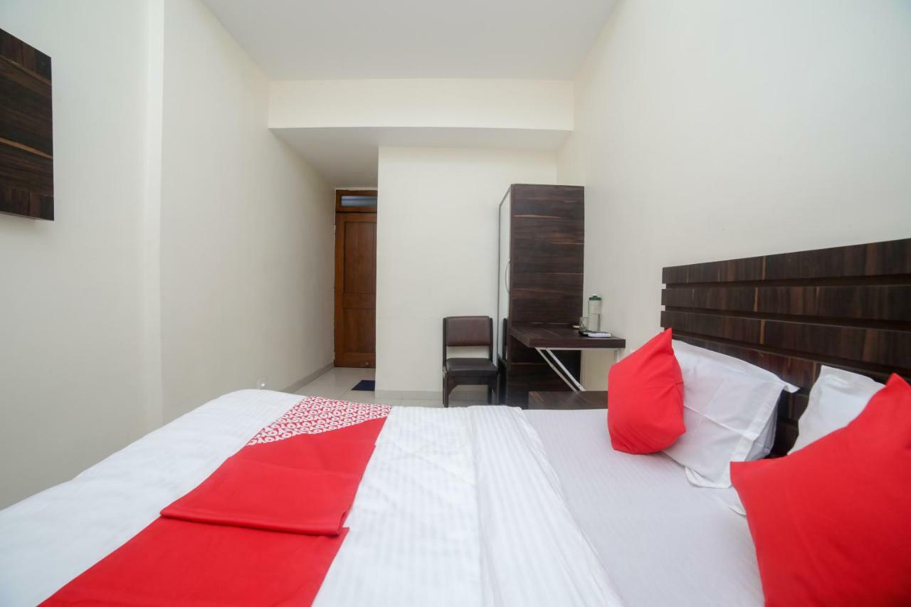 Oyo 46697 Hotel Gopi Nagpur Extérieur photo